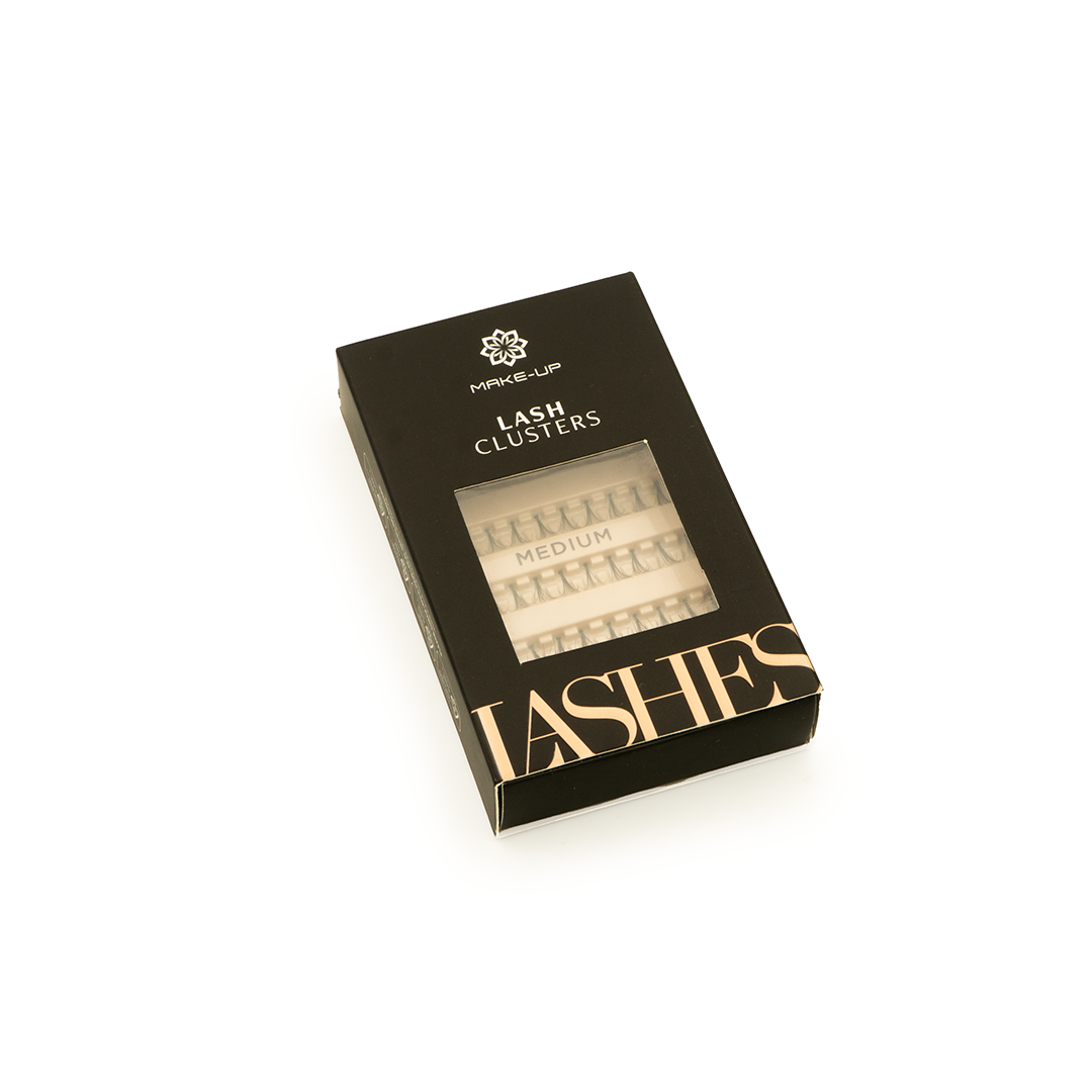 Ciglia finte a ciuffetti